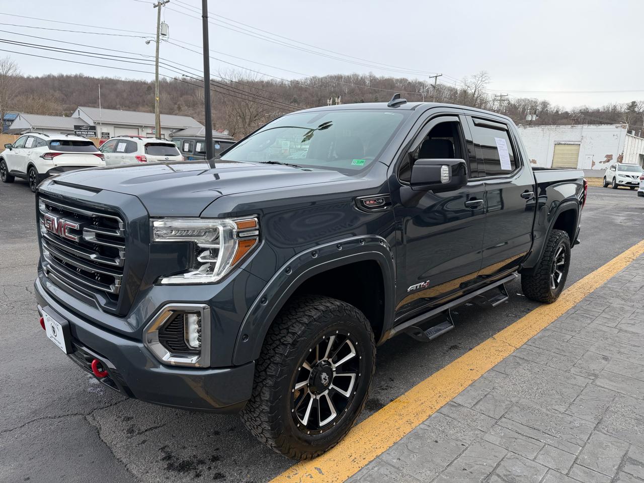 GMC Sierra 1500 4WD Crew Cab 147" AT4 2021