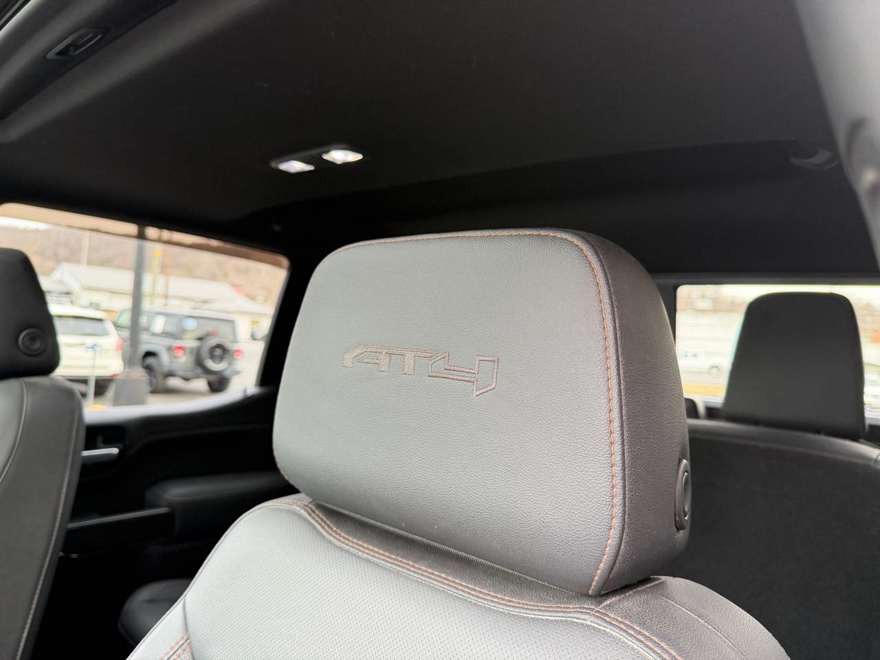 GMC Sierra 1500 4WD Crew Cab 147" AT4 2021