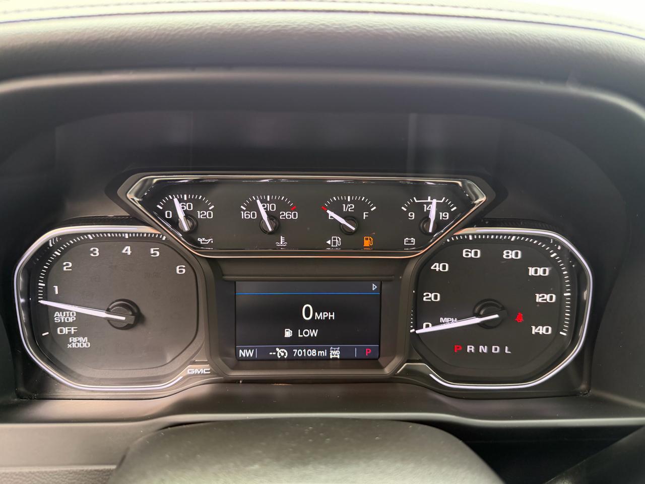 GMC Sierra 1500 4WD Crew Cab 147" AT4 2021