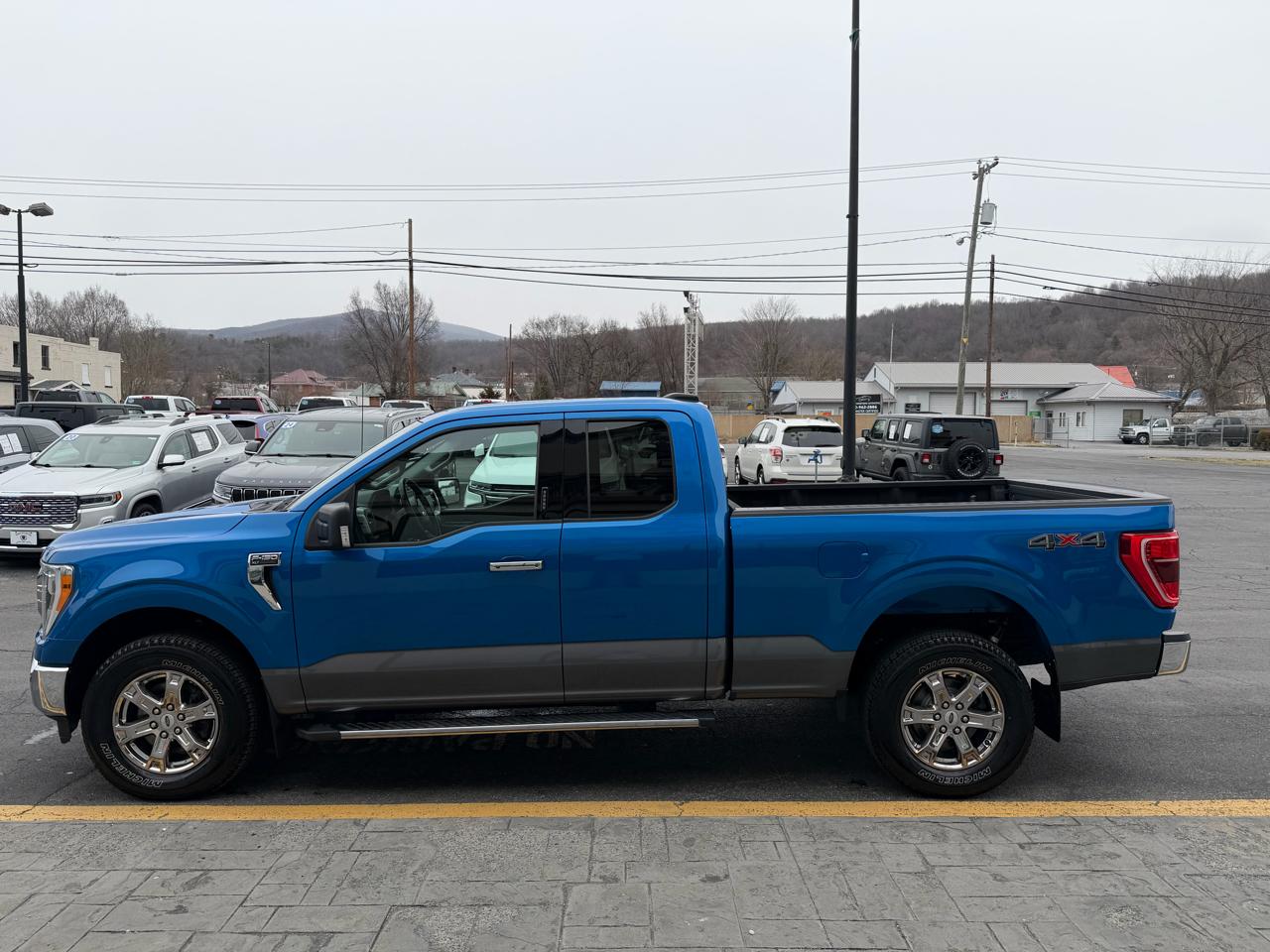 Ford F-150 XLT 4WD SuperCab 6.5' Box 2021