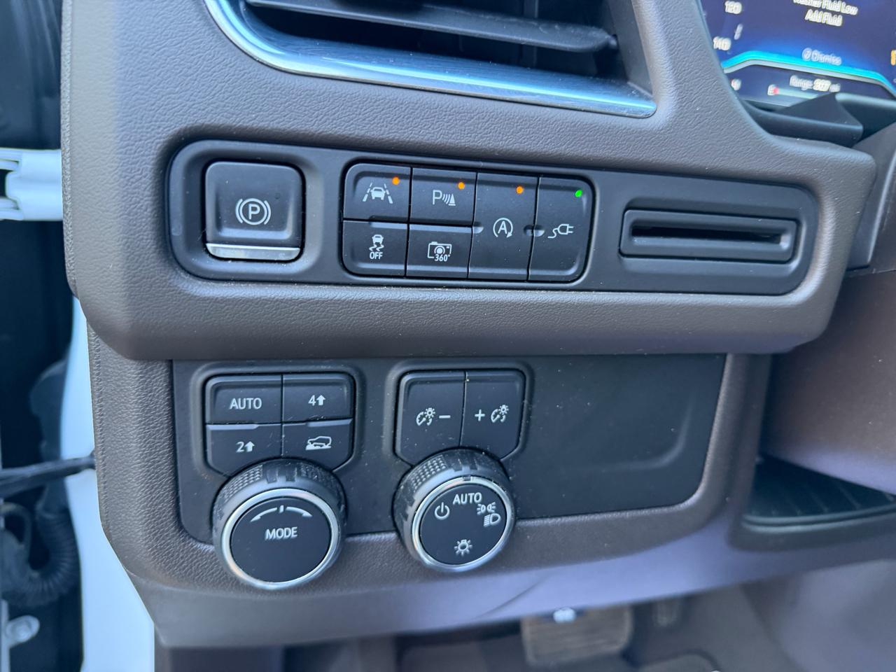 Chevrolet Tahoe 4WD 4dr LT 2022