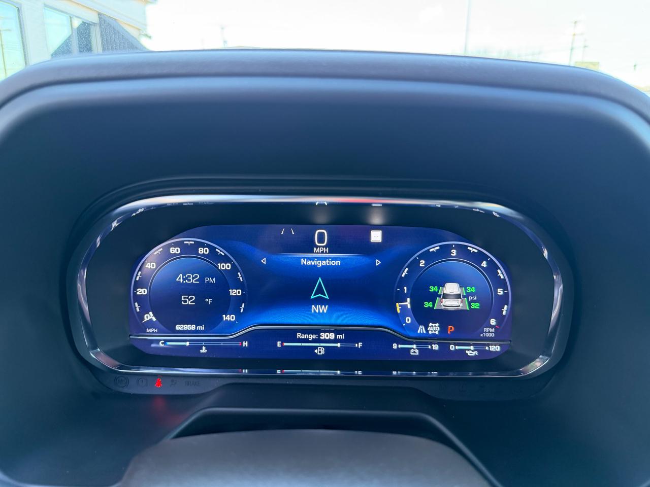 Chevrolet Tahoe 4WD 4dr LT 2022