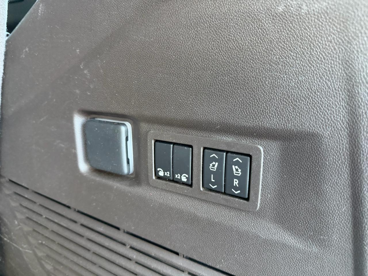 Chevrolet Tahoe 4WD 4dr LT 2022