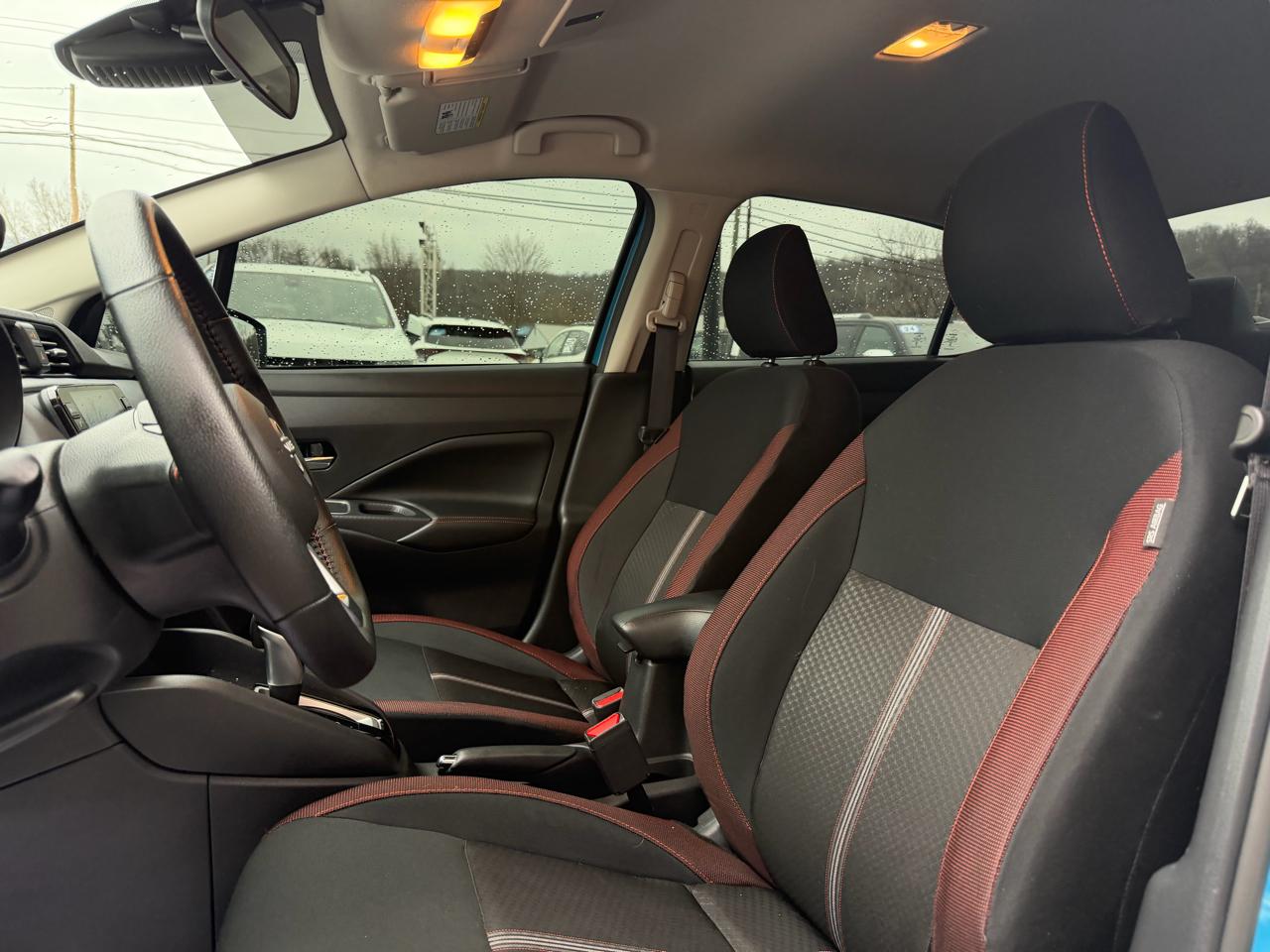 Nissan Versa SR CVT 2025