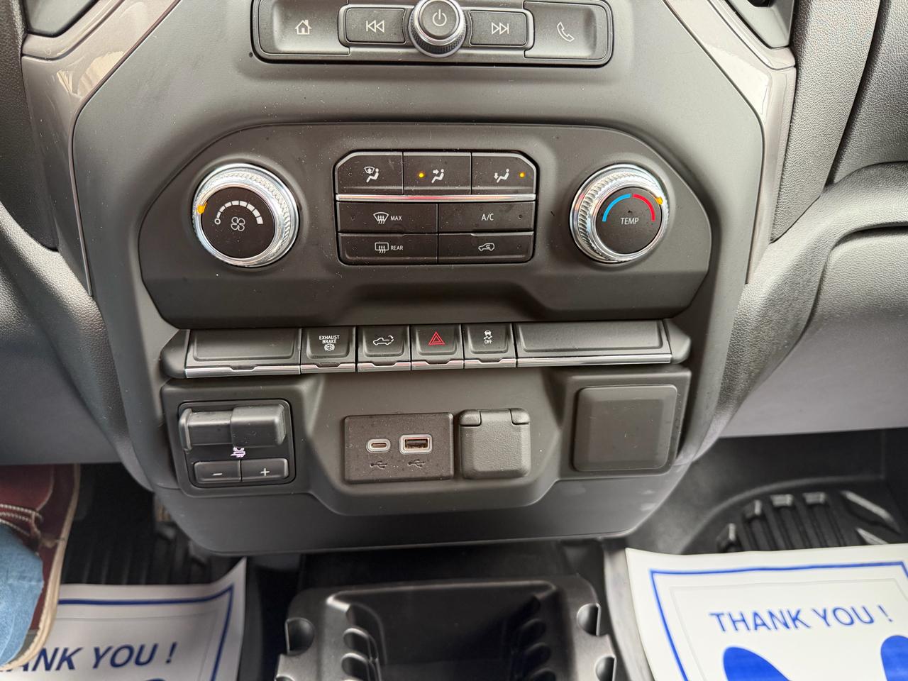 GMC Sierra 2500HD 4WD Crew Cab 159" Pro 2023