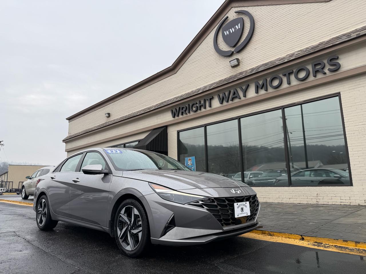 2023 Hyundai Elantra 4DR