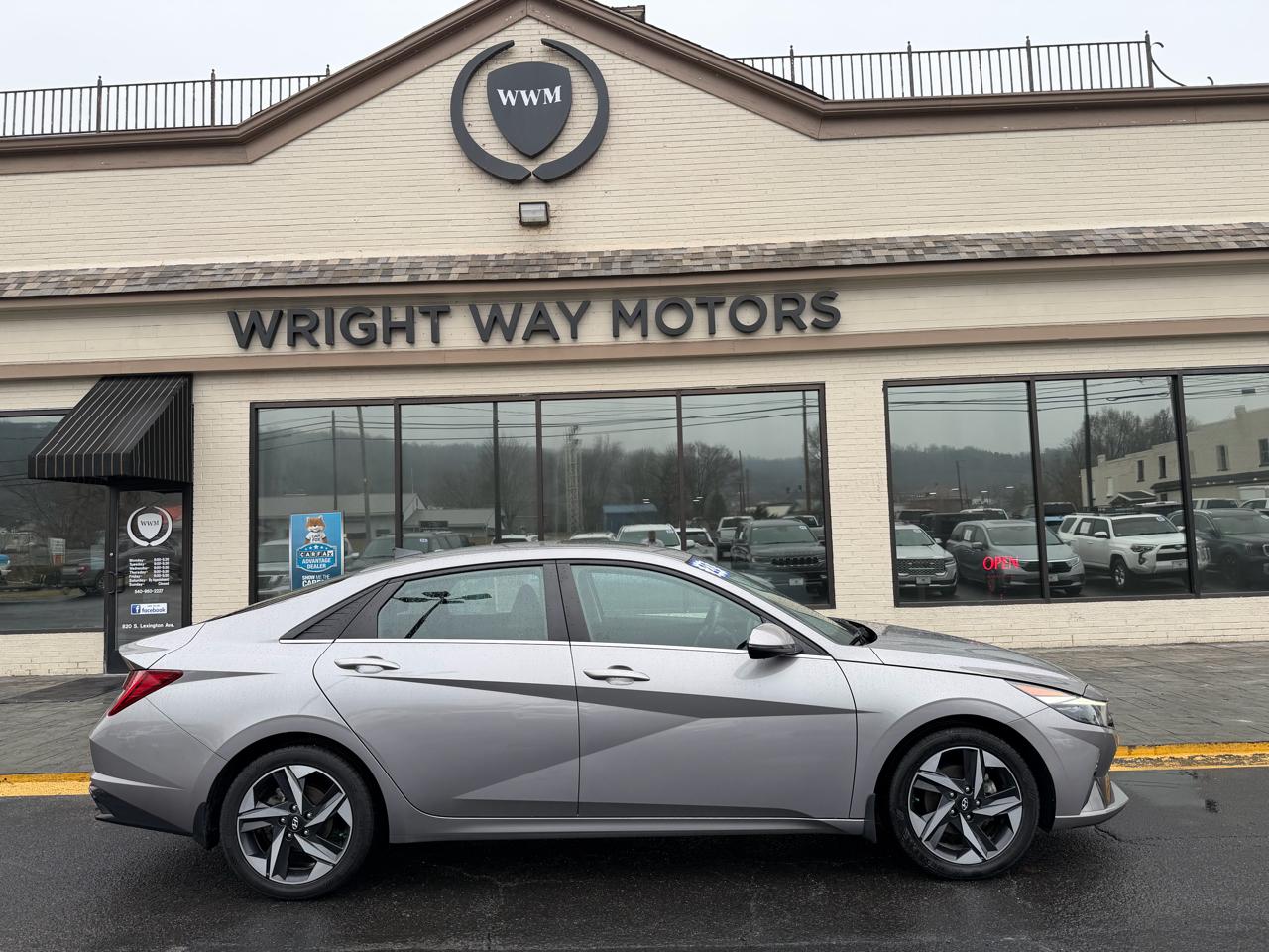 Hyundai Elantra  2023