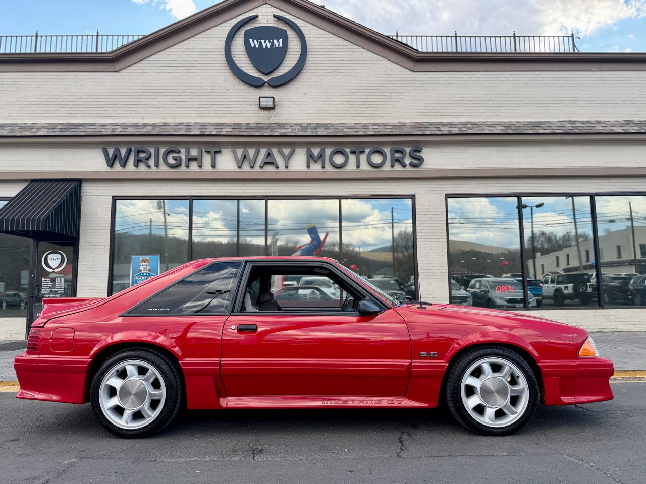 Ford Mustang 2dr Hatchback GT 1990