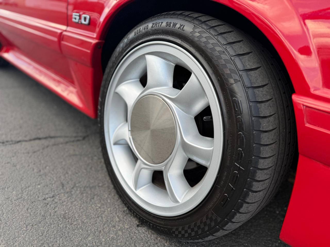 Ford Mustang 2dr Hatchback GT 1990