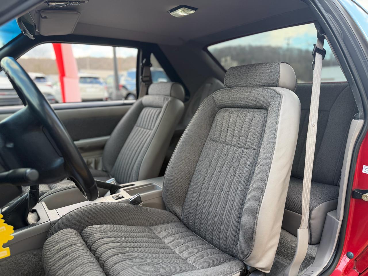 Ford Mustang 2dr Hatchback GT 1990