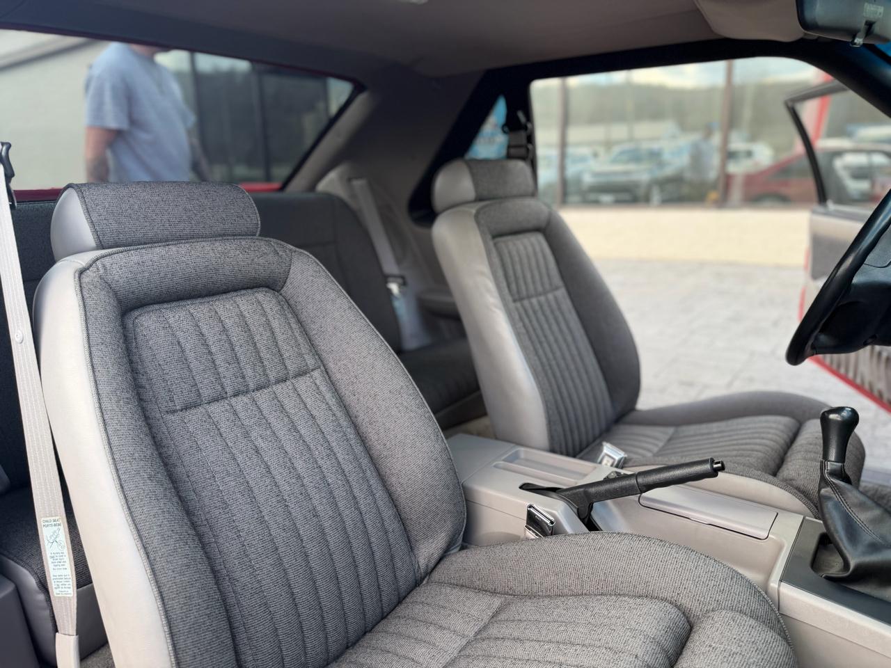 Ford Mustang 2dr Hatchback GT 1990