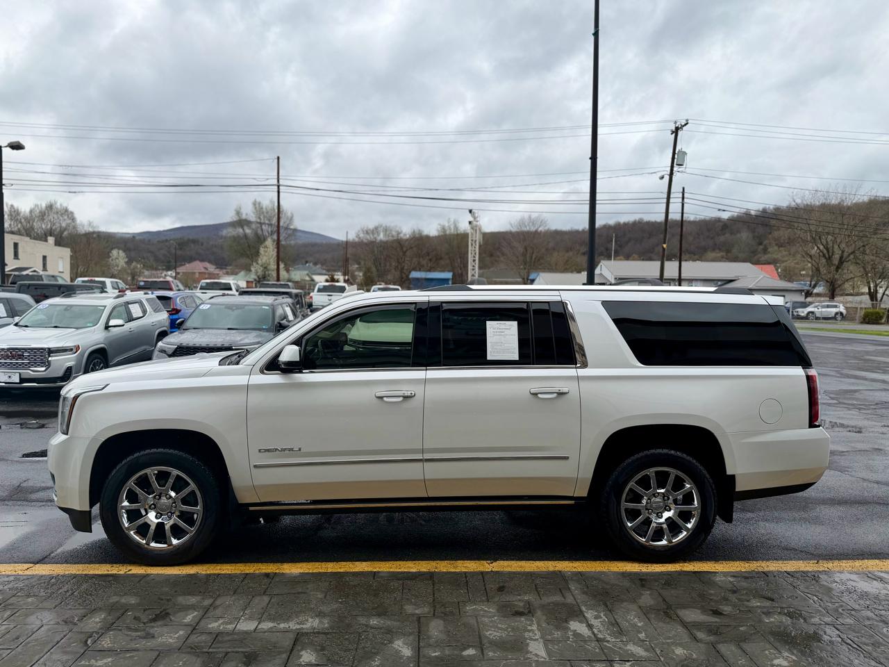 GMC Yukon XL 4WD 4dr Denali 2019