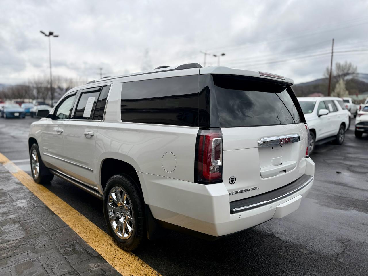 GMC Yukon XL 4WD 4dr Denali 2019