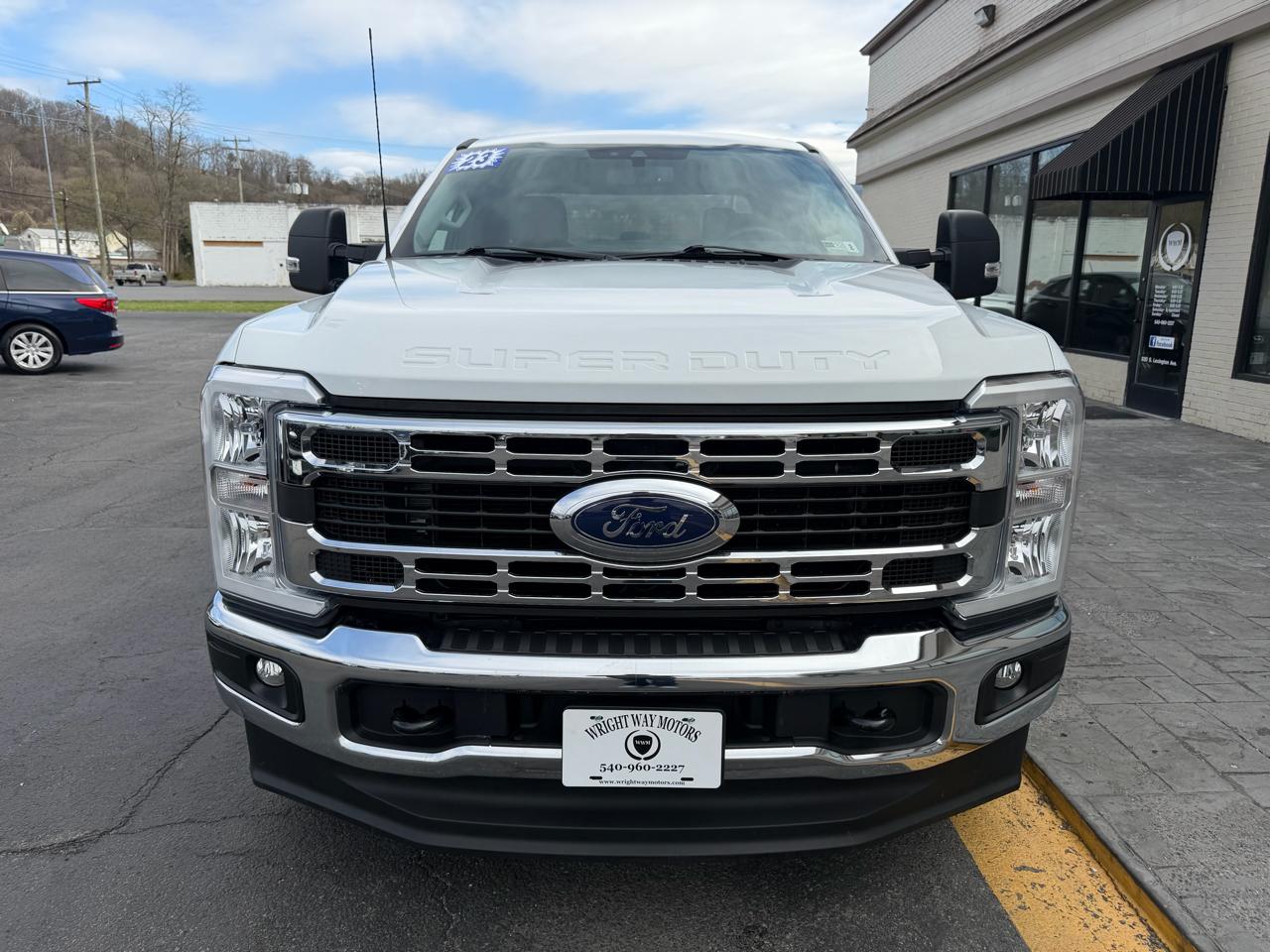 Ford F-250 SD XL SuperCab 4WD 2023