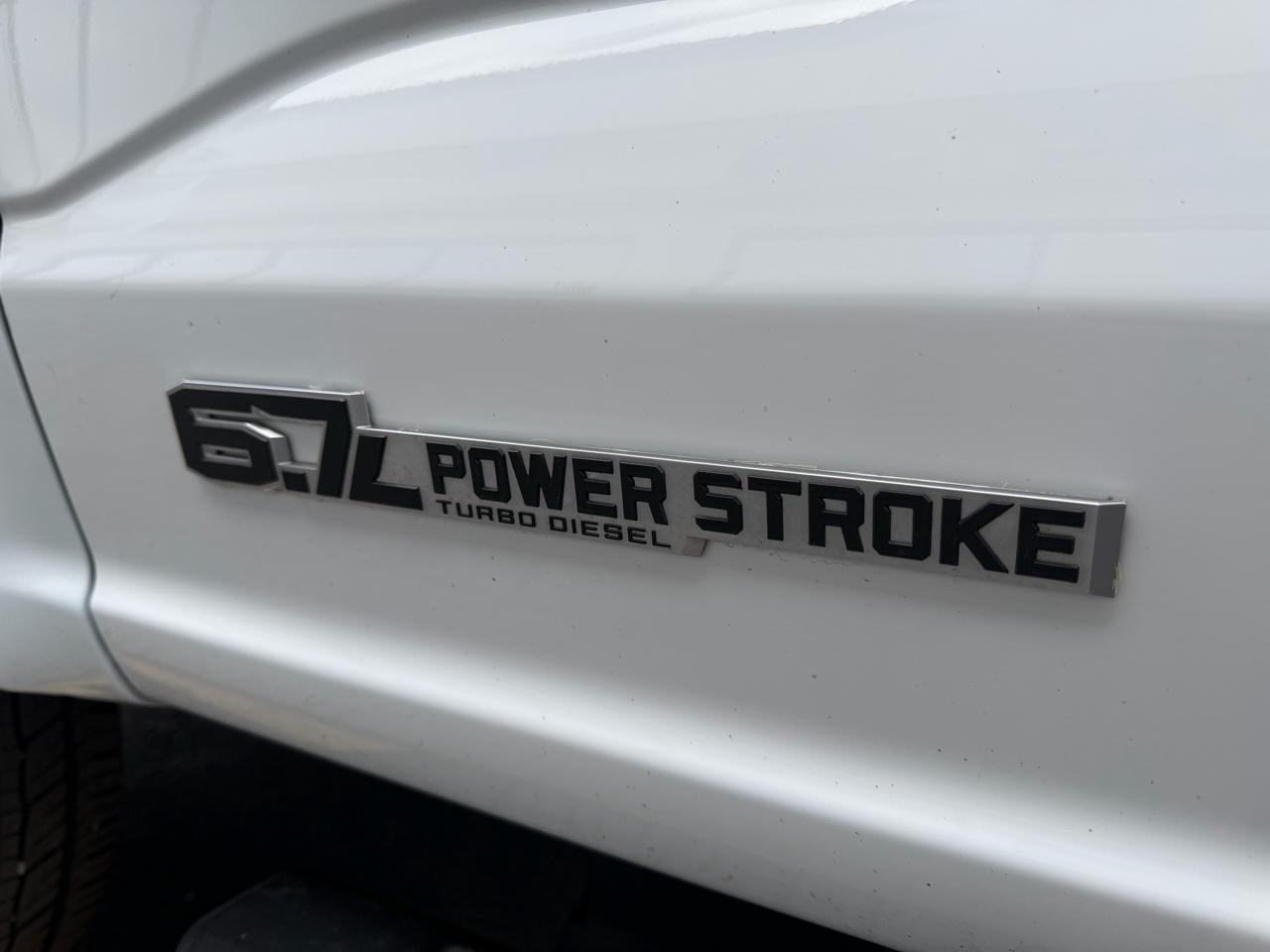 Ford F-250 SD XL SuperCab 4WD 2023