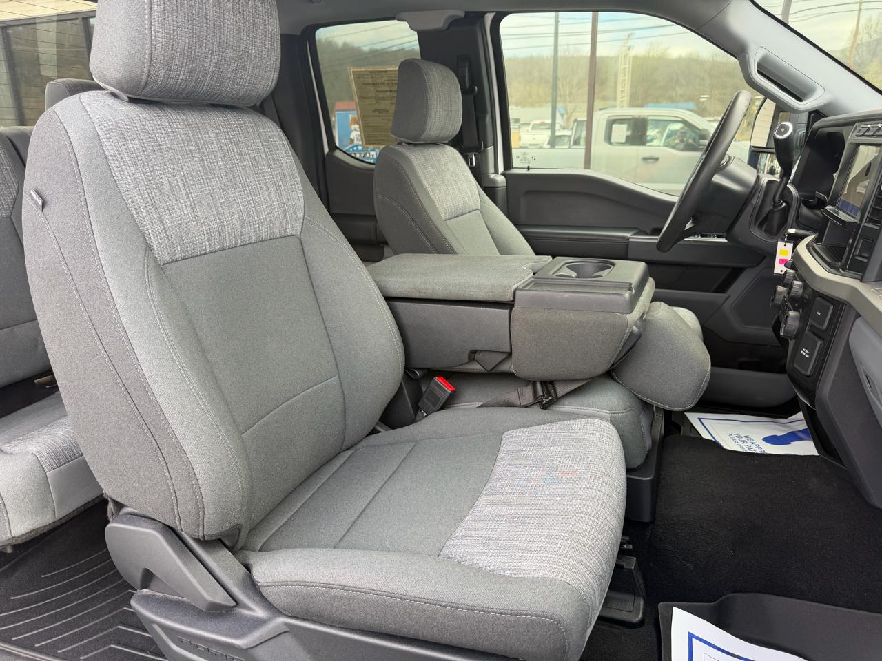 Ford F-250 SD XL SuperCab 4WD 2023