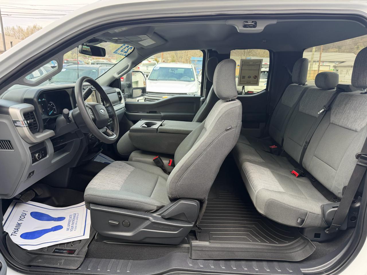 Ford F-250 SD XL SuperCab 4WD 2023