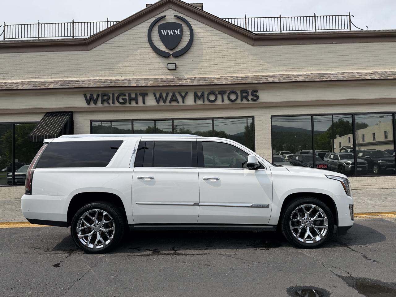 Cadillac Escalade 4WD 4dr Premium Luxury 2018