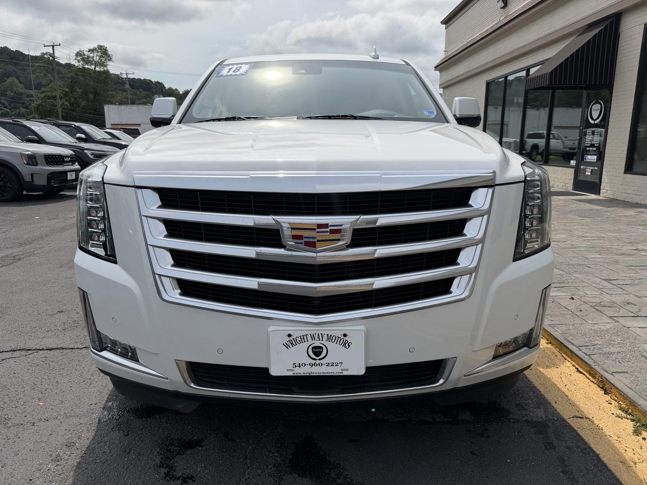 Cadillac Escalade 4WD 4dr Premium Luxury 2018