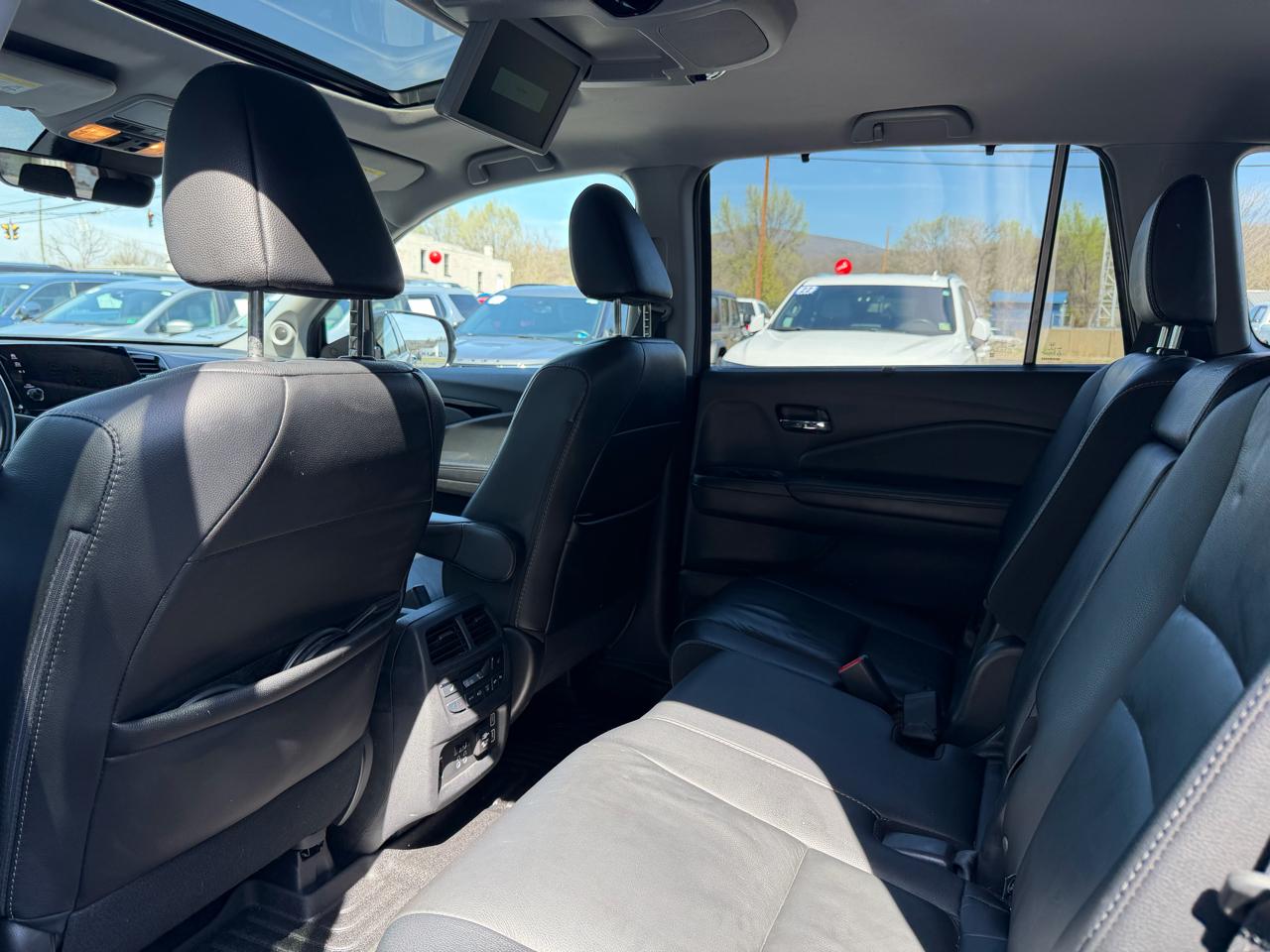 Honda Pilot Touring 8-Passenger AWD 2019
