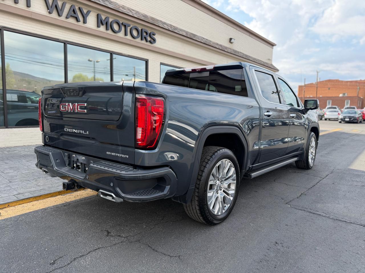 GMC Sierra 1500 4WD Crew Cab 147" Denali 2020