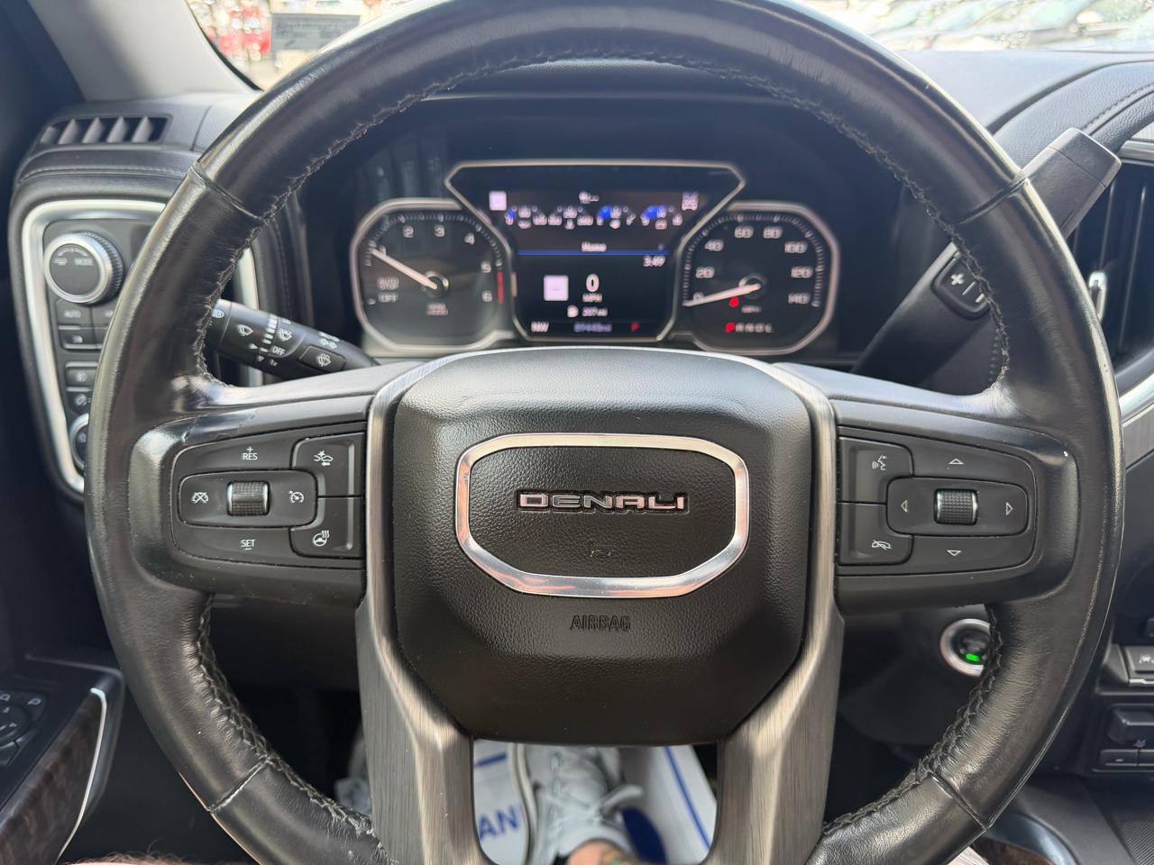 GMC Sierra 1500 4WD Crew Cab 147" Denali 2020