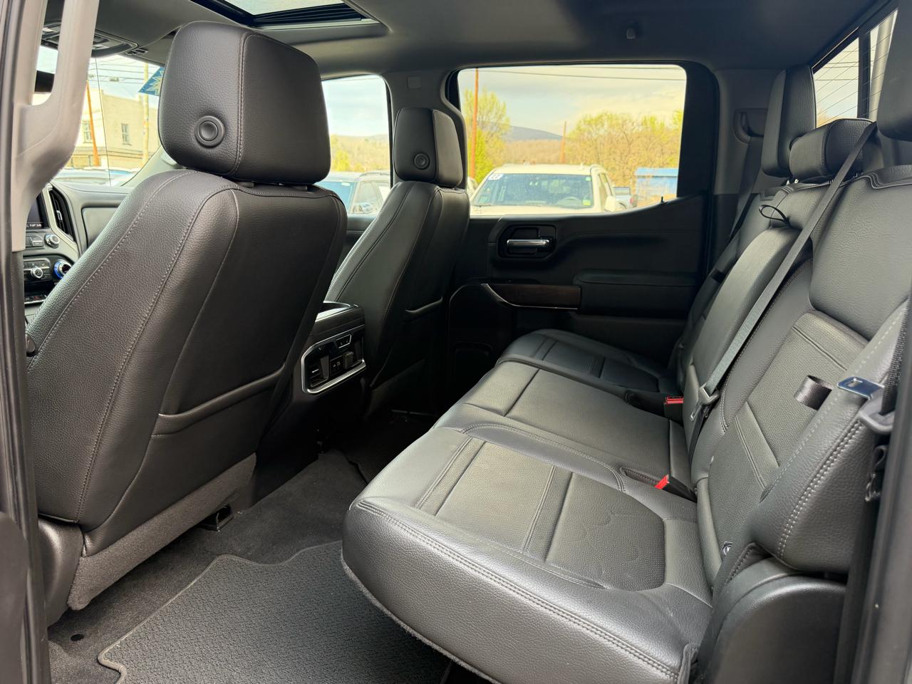 GMC Sierra 1500 4WD Crew Cab 147" Denali 2020