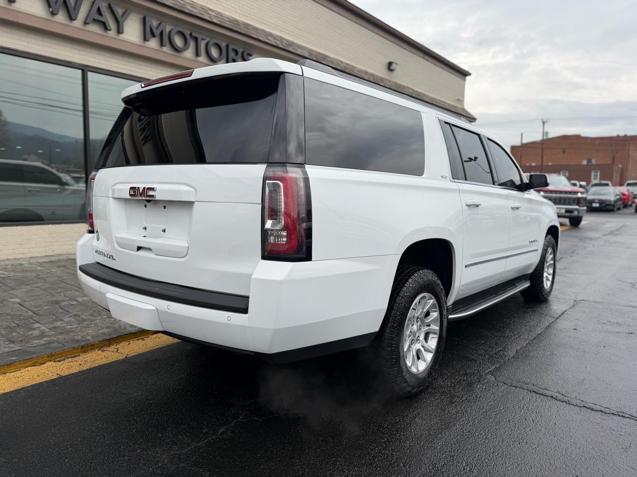 GMC Yukon XL 4WD 4dr SLT 2020