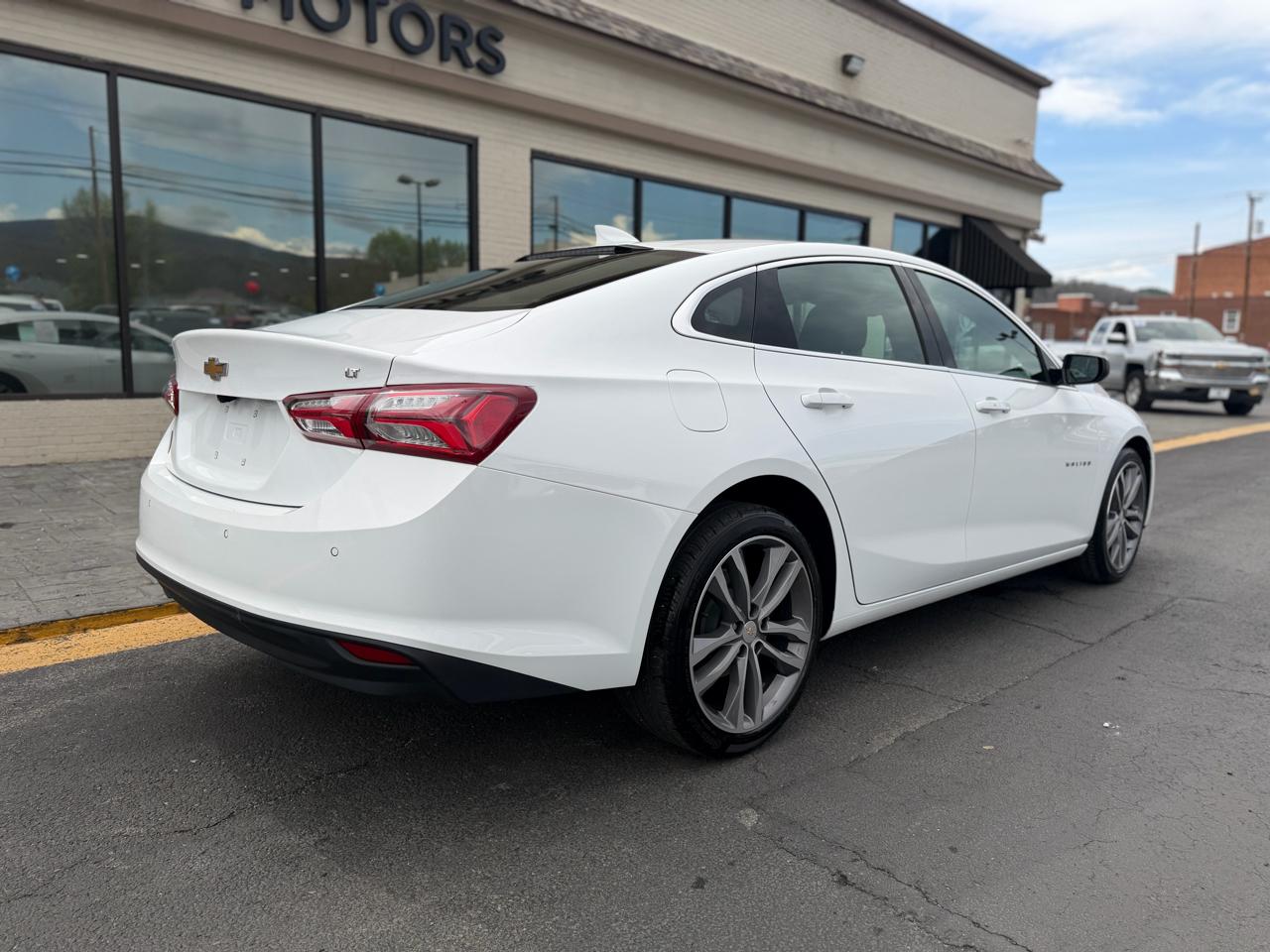 Chevrolet Malibu 4dr Sdn 2LT 2024