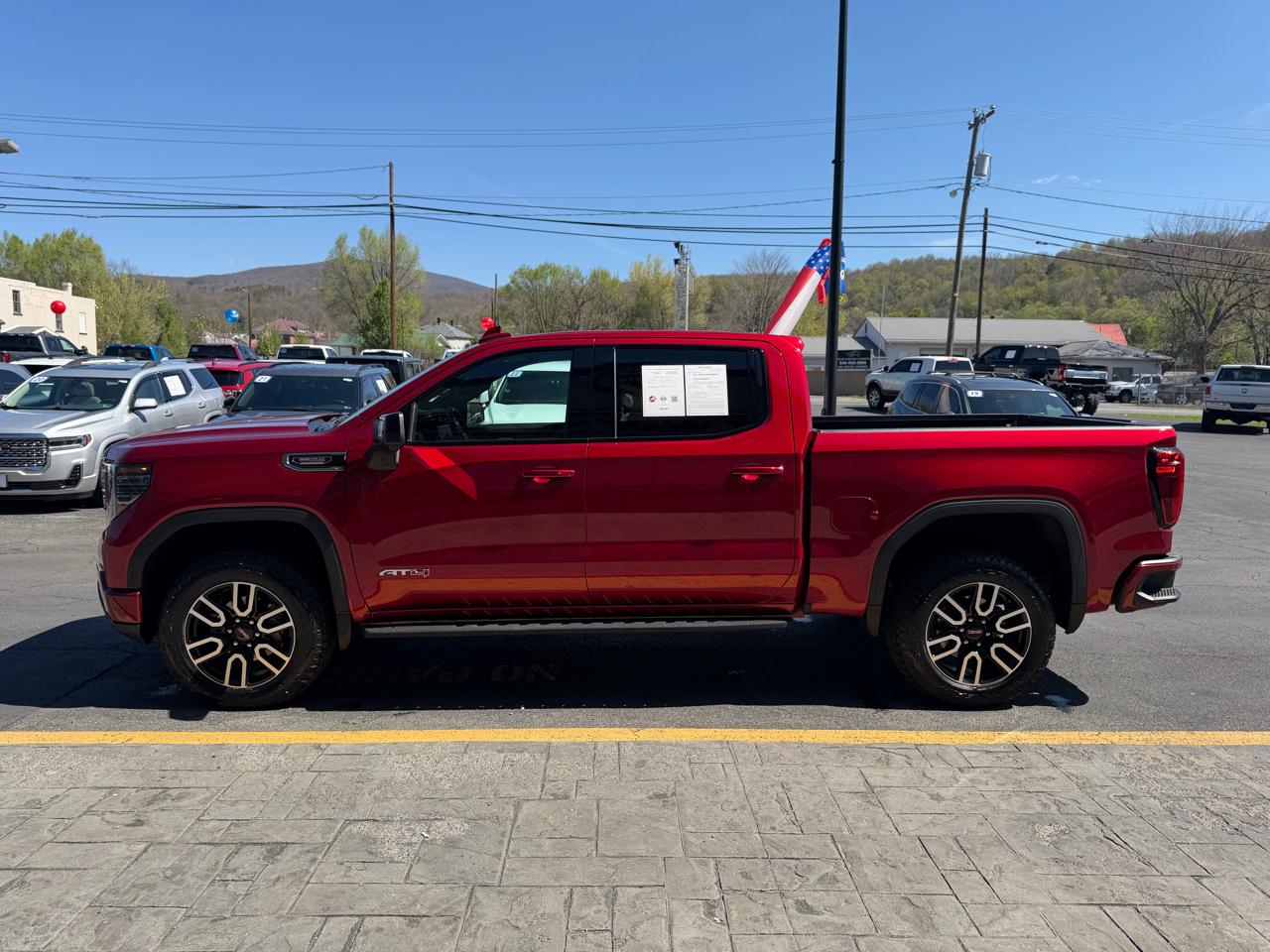 GMC Sierra 1500 4WD Crew Cab 147" AT4 2026