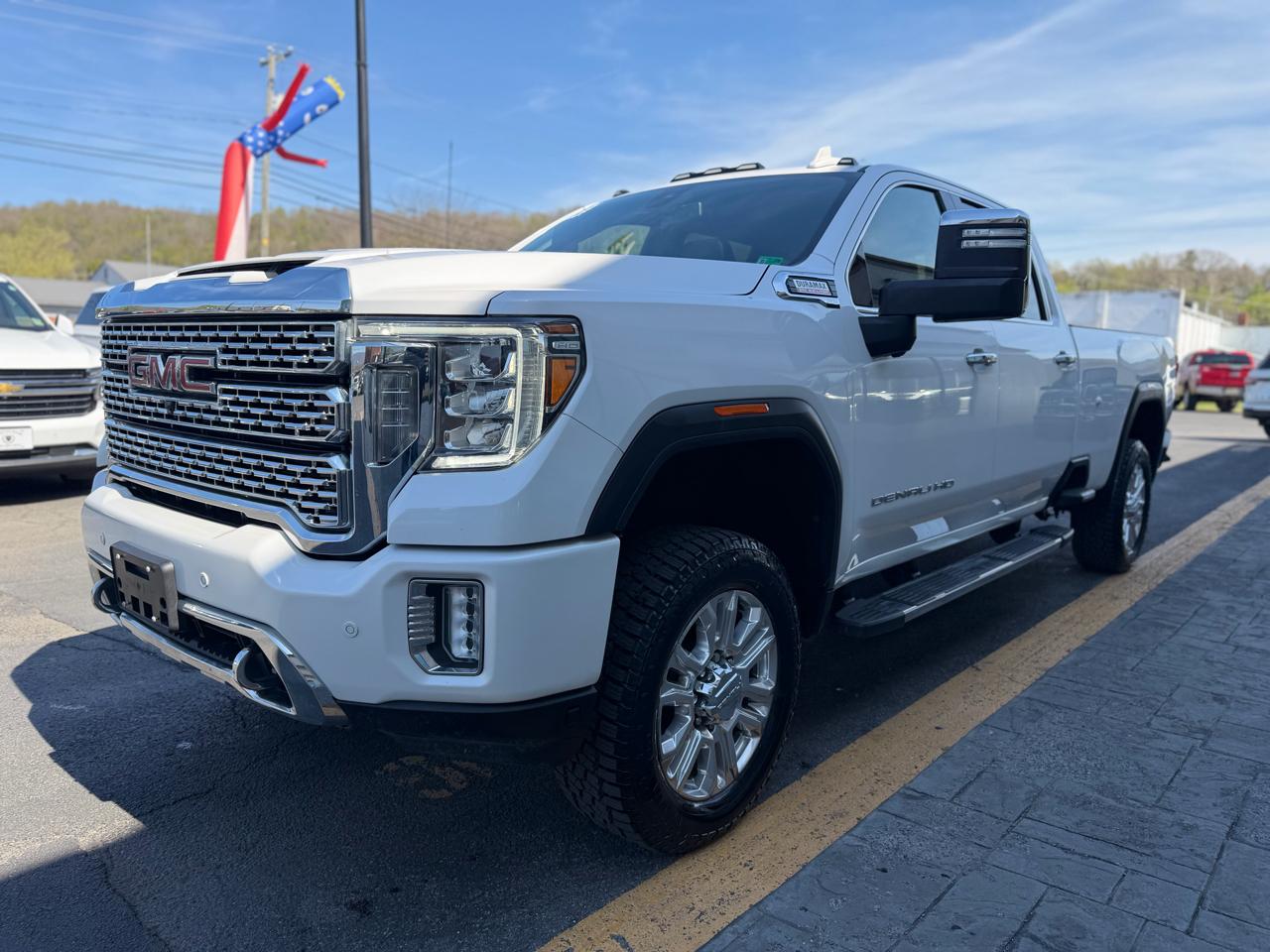 GMC Sierra 3500HD 4WD Crew Cab 172" Denali 2022