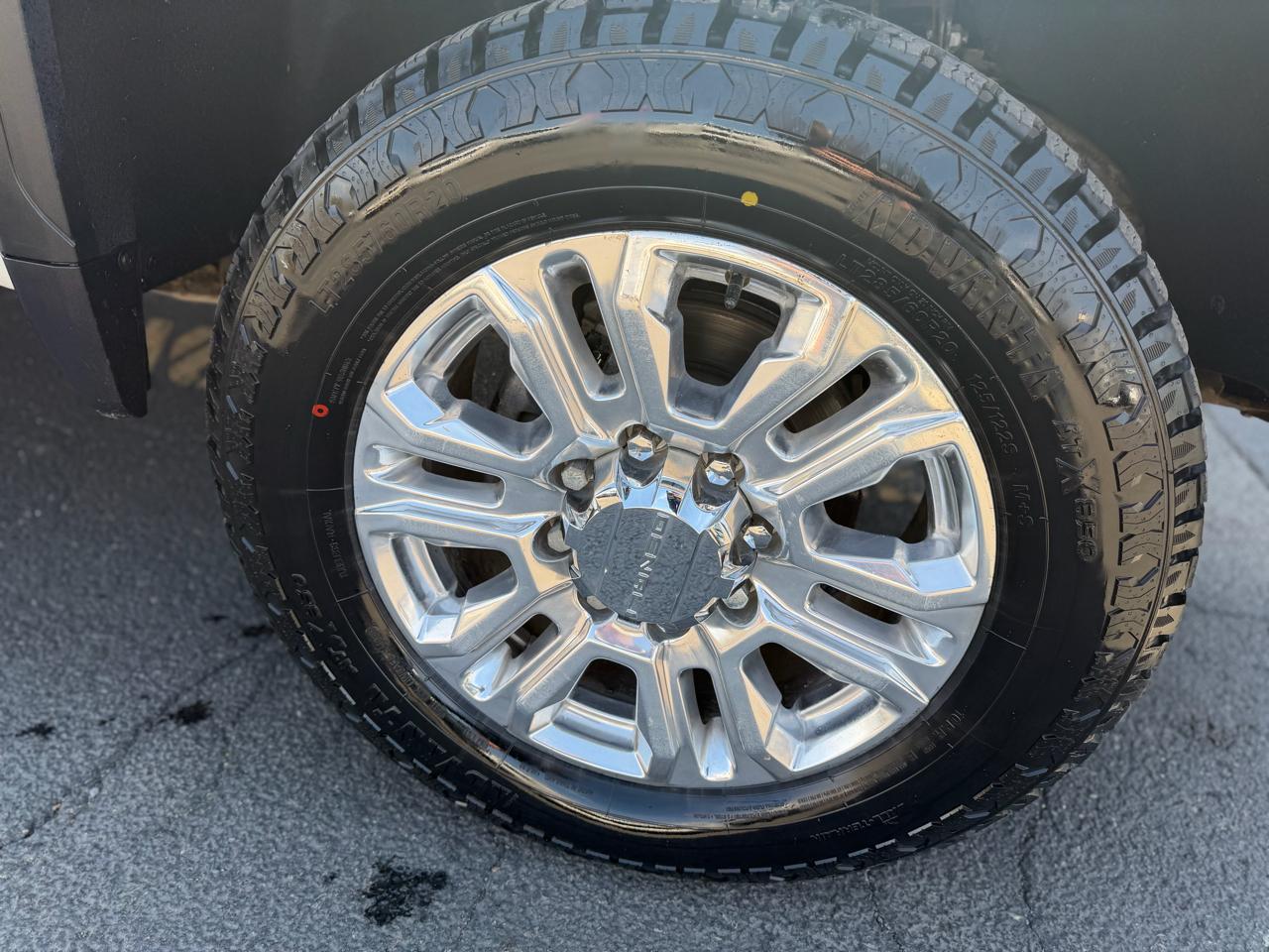 GMC Sierra 3500HD 4WD Crew Cab 172" Denali 2022