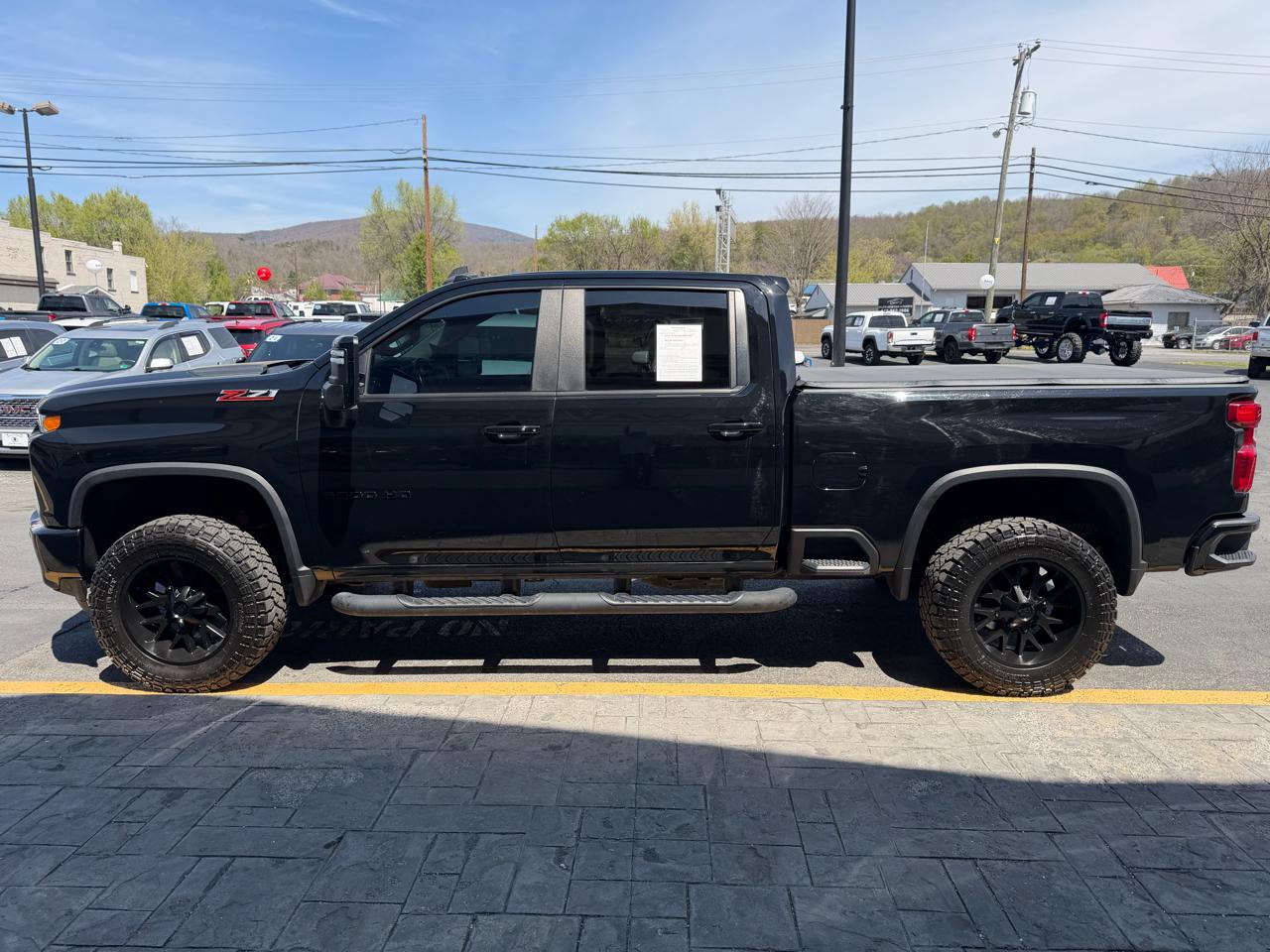 Chevrolet Silverado 2500HD 4WD Crew Cab 159" LT 2023