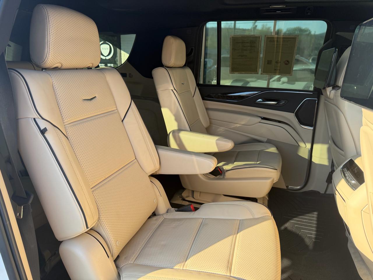 Cadillac Escalade 4WD 4dr Premium Luxury 2024