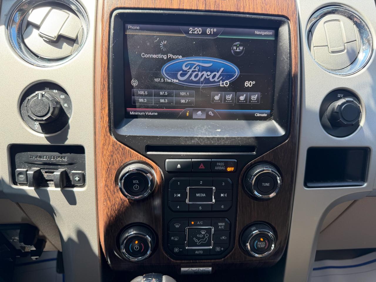Ford F-150 4WD SuperCrew 145" Lariat 2013