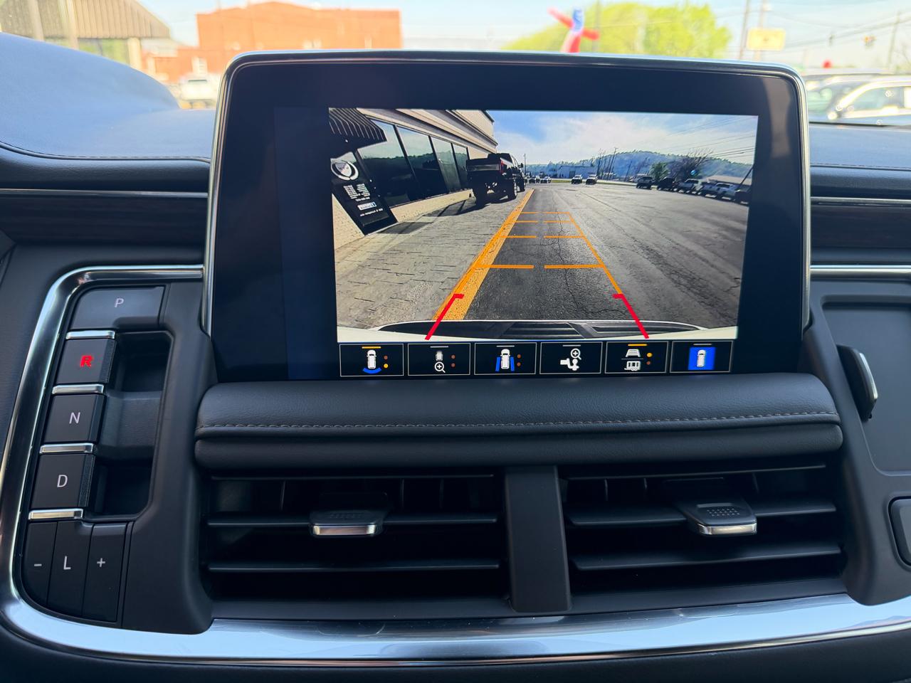 Chevrolet Tahoe 4WD 4dr High Country 2023