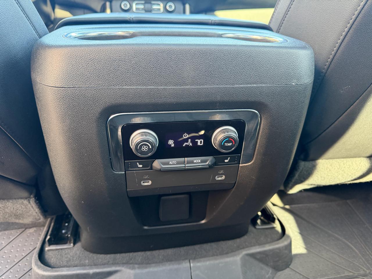 Chevrolet Tahoe 4WD 4dr High Country 2023