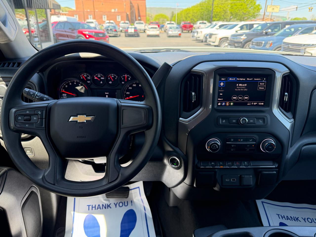 Chevrolet Silverado 1500 4WD Crew Cab 147" Custom 2023