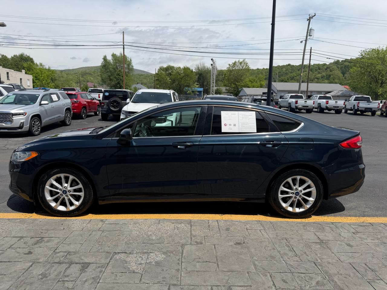 Ford Fusion SE FWD 2020