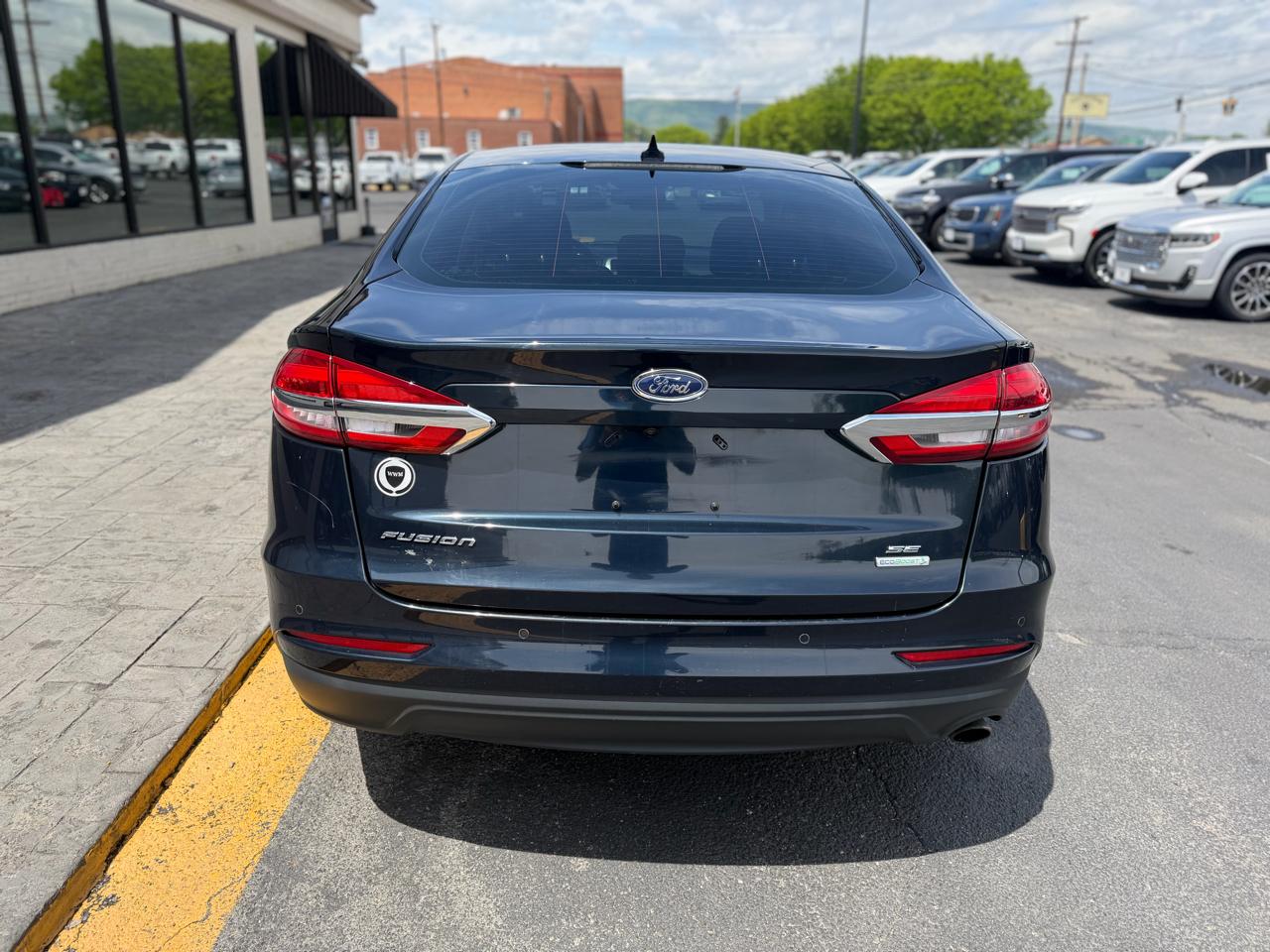 Ford Fusion SE FWD 2020