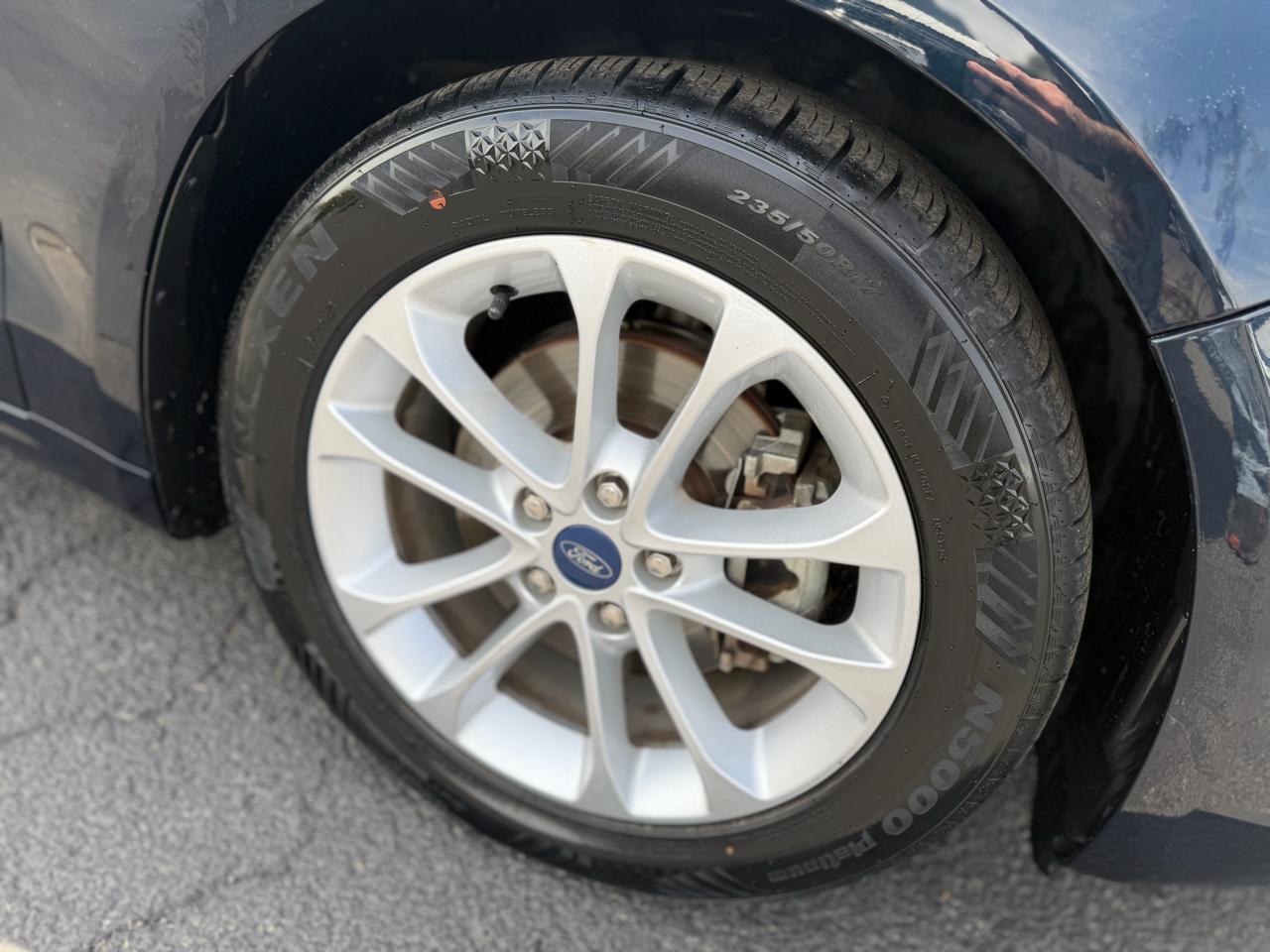 Ford Fusion SE FWD 2020