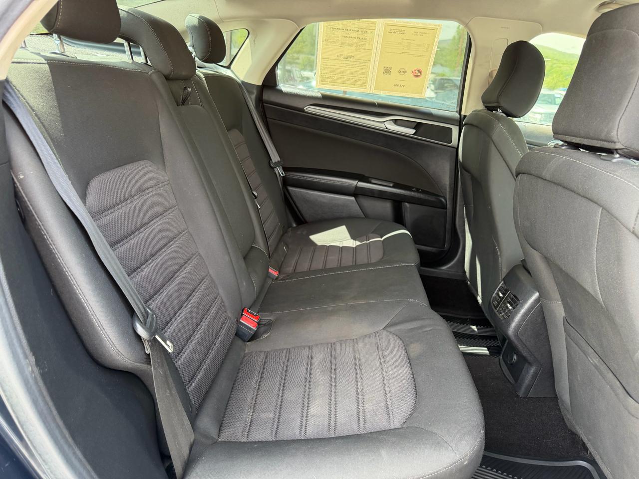 Ford Fusion SE FWD 2020