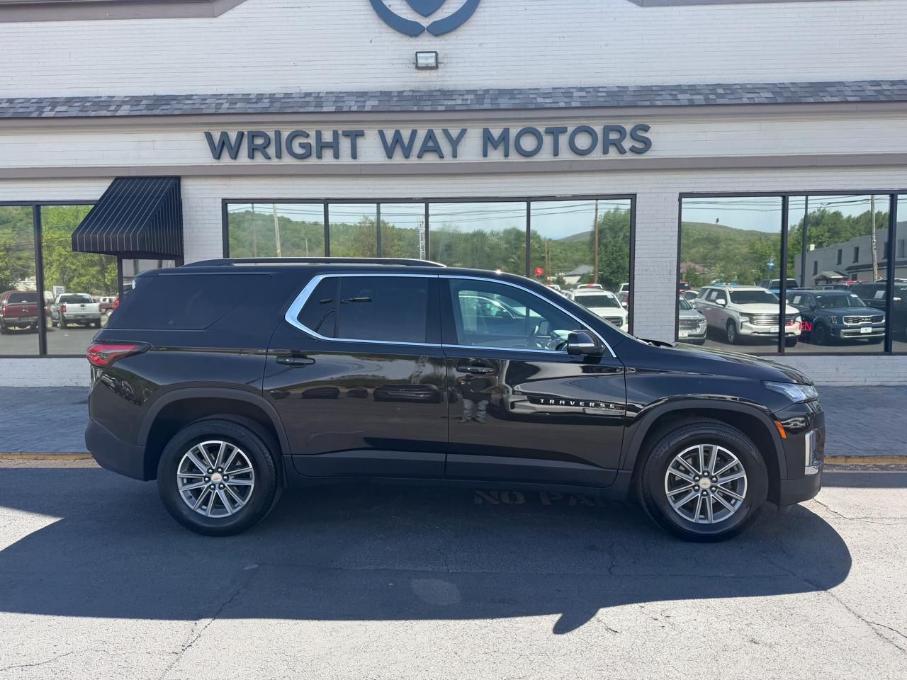 Chevrolet Traverse AWD 4dr LT Cloth w/2FL 2023