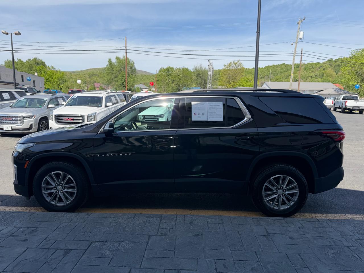 Chevrolet Traverse AWD 4dr LT Cloth w/2FL 2023