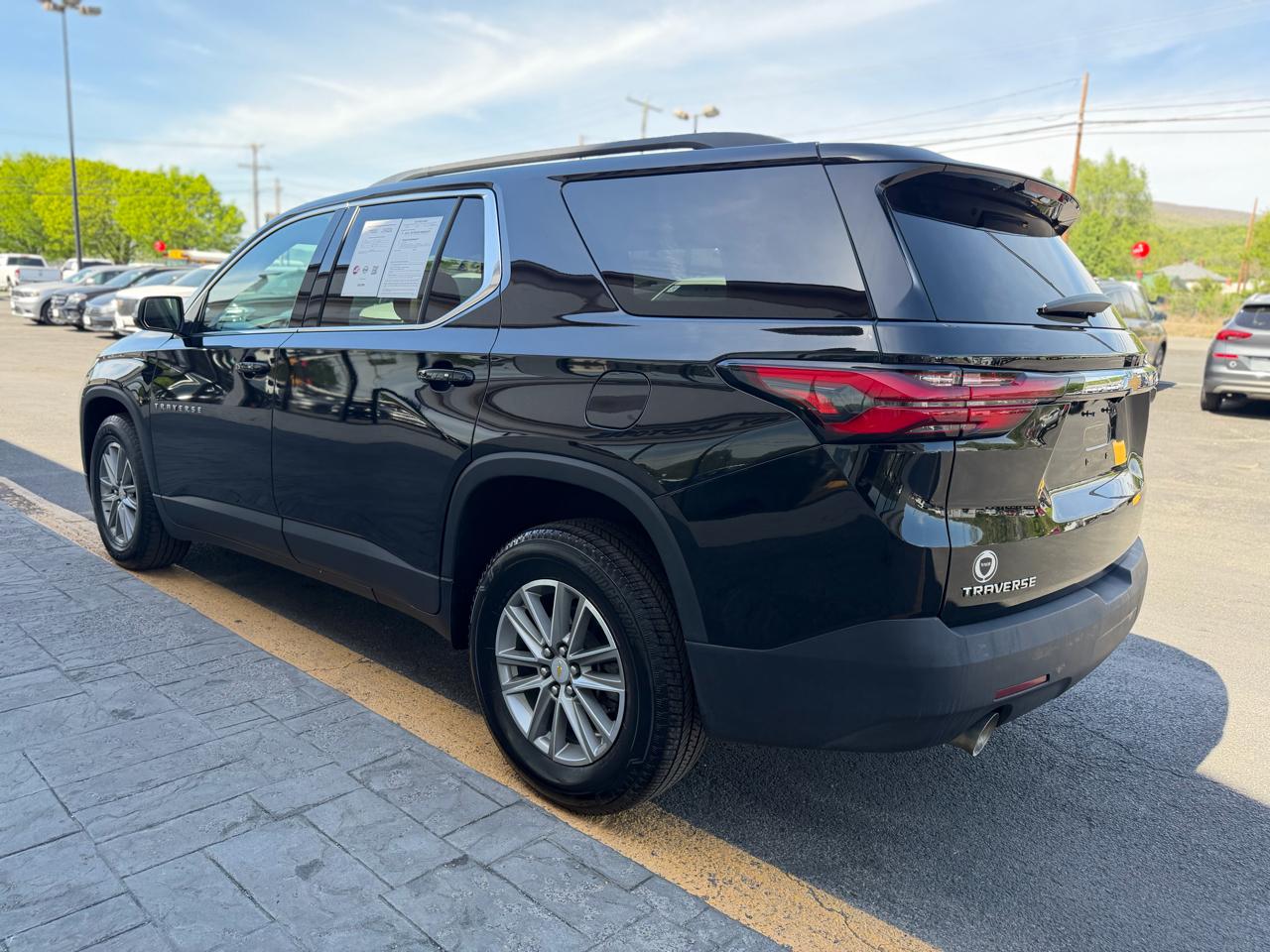 Chevrolet Traverse AWD 4dr LT Cloth w/2FL 2023