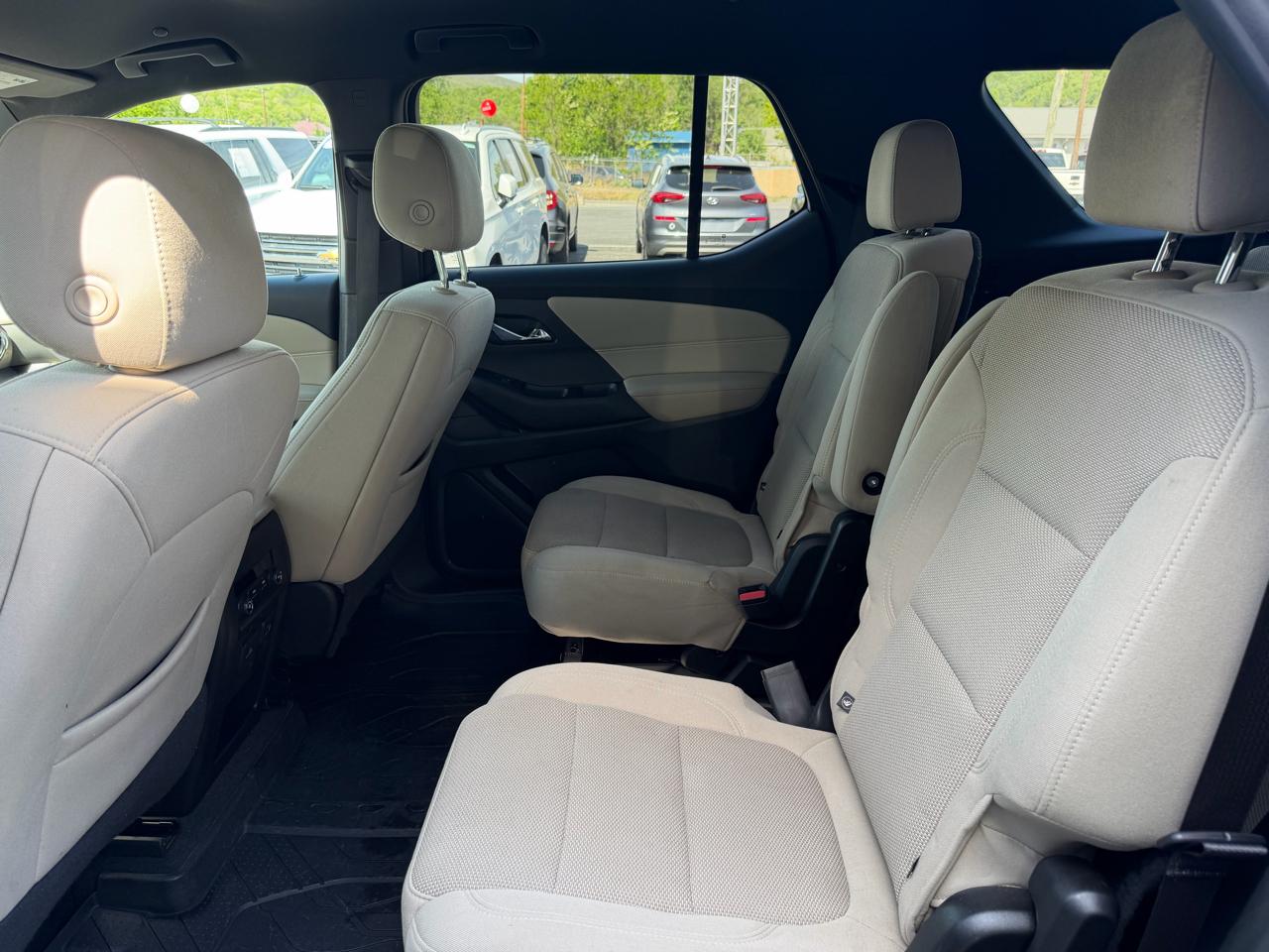 Chevrolet Traverse AWD 4dr LT Cloth w/2FL 2023