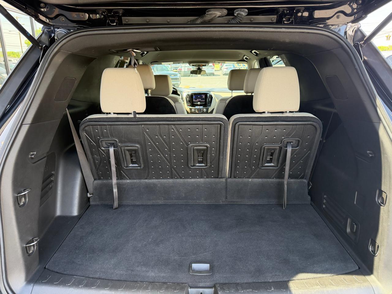 Chevrolet Traverse AWD 4dr LT Cloth w/2FL 2023