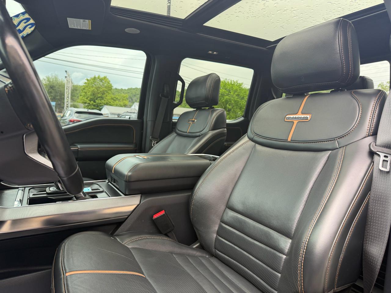 Ford F-150 4WD SuperCrew 145" Platinum 2022
