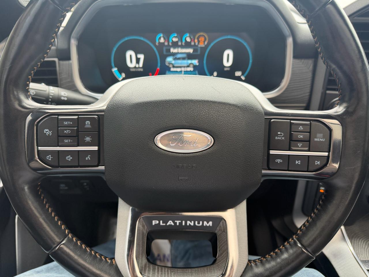 Ford F-150 4WD SuperCrew 145" Platinum 2022