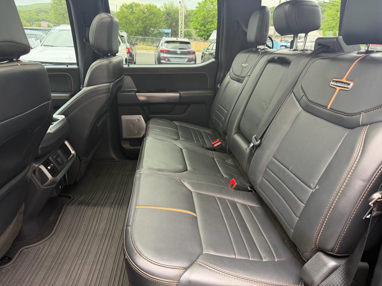 Ford F-150 4WD SuperCrew 145" Platinum 2022